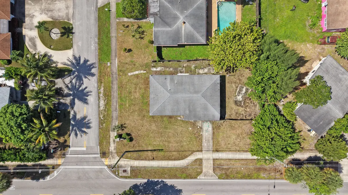 810 S. Swinton Ave at 810 S SWINTON Avenue, Delray Beach