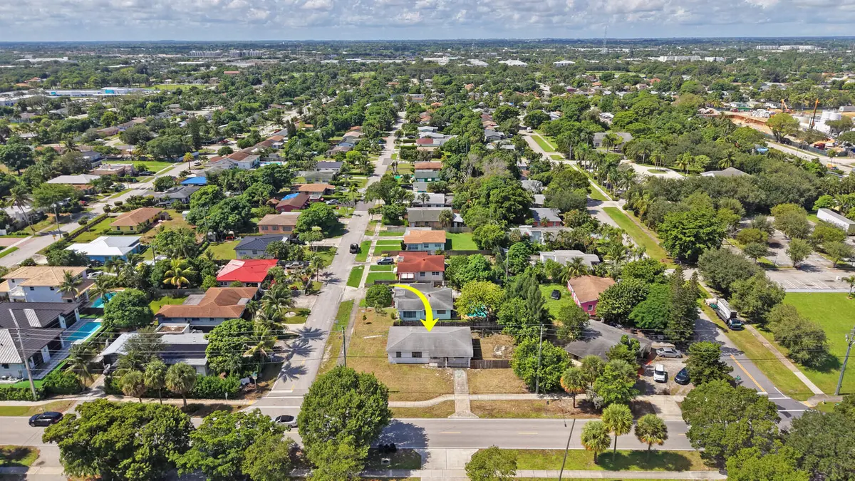 Delray Beach Building Opportunity at 810 S SWINTON Avenue, Delray Beach
