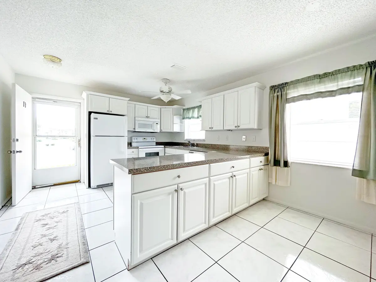 2-KIT at 5400 Jimmy Buffett Mem Highway, Indian River Shores