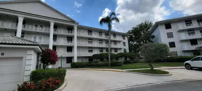 3516 WHITEHALL Drive 106, West Palm Beach – Condominium for rent
