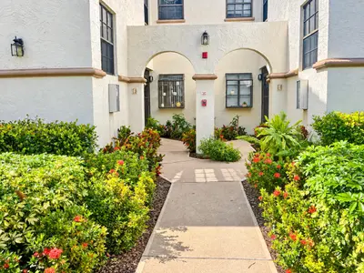 5253 BRISATA Circle F, Boynton Beach – Condominium for rent