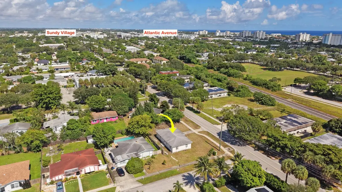 Proximity to Ocean & Sundy Village at 810 S SWINTON Avenue, Delray Beach