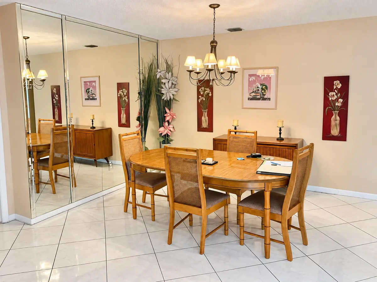 dining room at 5253 BRISATA Circle F, Boynton Beach
