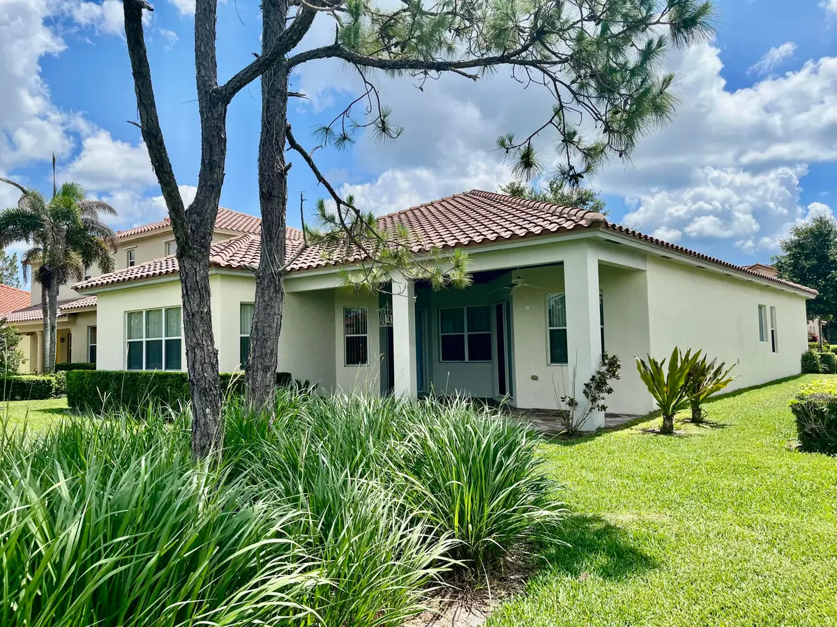 02_beyc6a3424cb456c6 at 5579 55th Avenue, Vero Beach