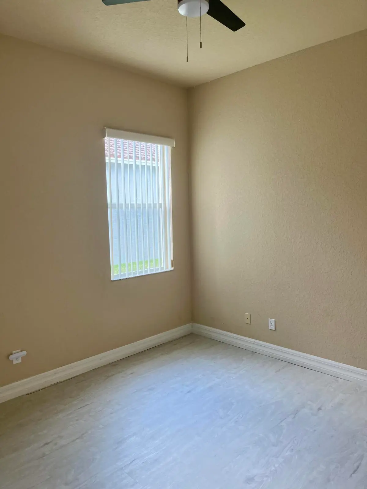 04_beyc6a3423e57581d at 5579 55th Avenue, Vero Beach
