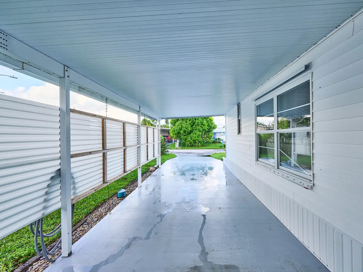 C PYL 0018 at 8421 SE SKYLARK Avenue, Hobe Sound