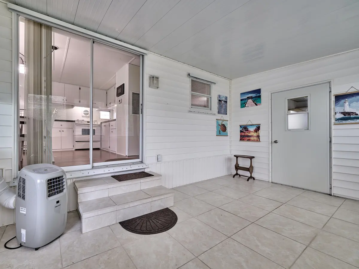 C PYL 0020 at 8421 SE SKYLARK Avenue, Hobe Sound