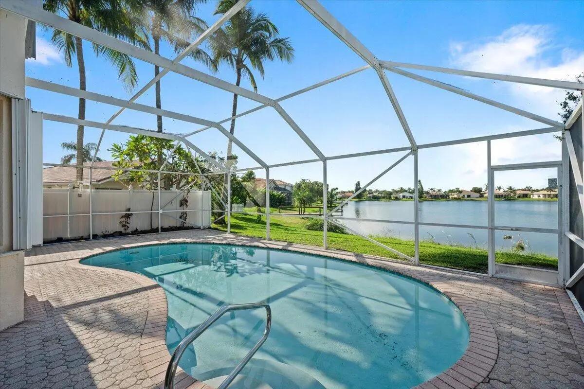 30-LUX_6094 at 7639 Northtree Club Drive, Greenacres