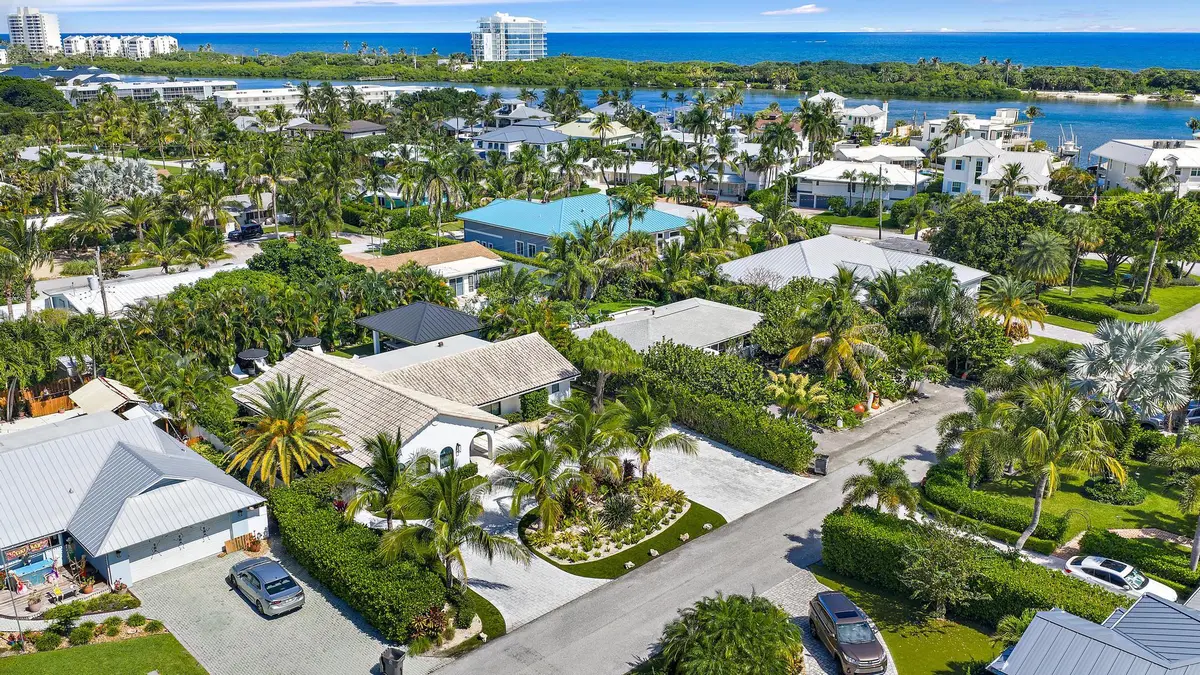 3335 Cove Rd-43 at 3335 Cove Road, Jupiter