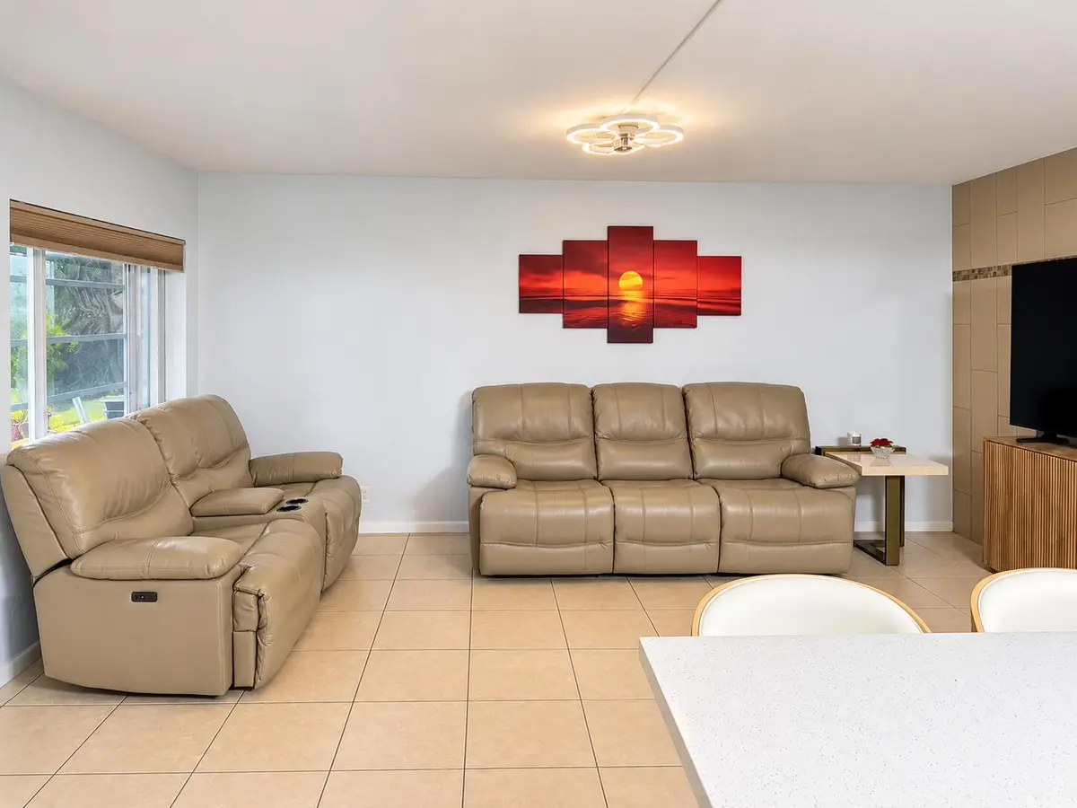 E7818B95-FAE8-4622-92F4-A270F0FCA231 at 2381 SUNSET Avenue 101, Lake Worth Beach