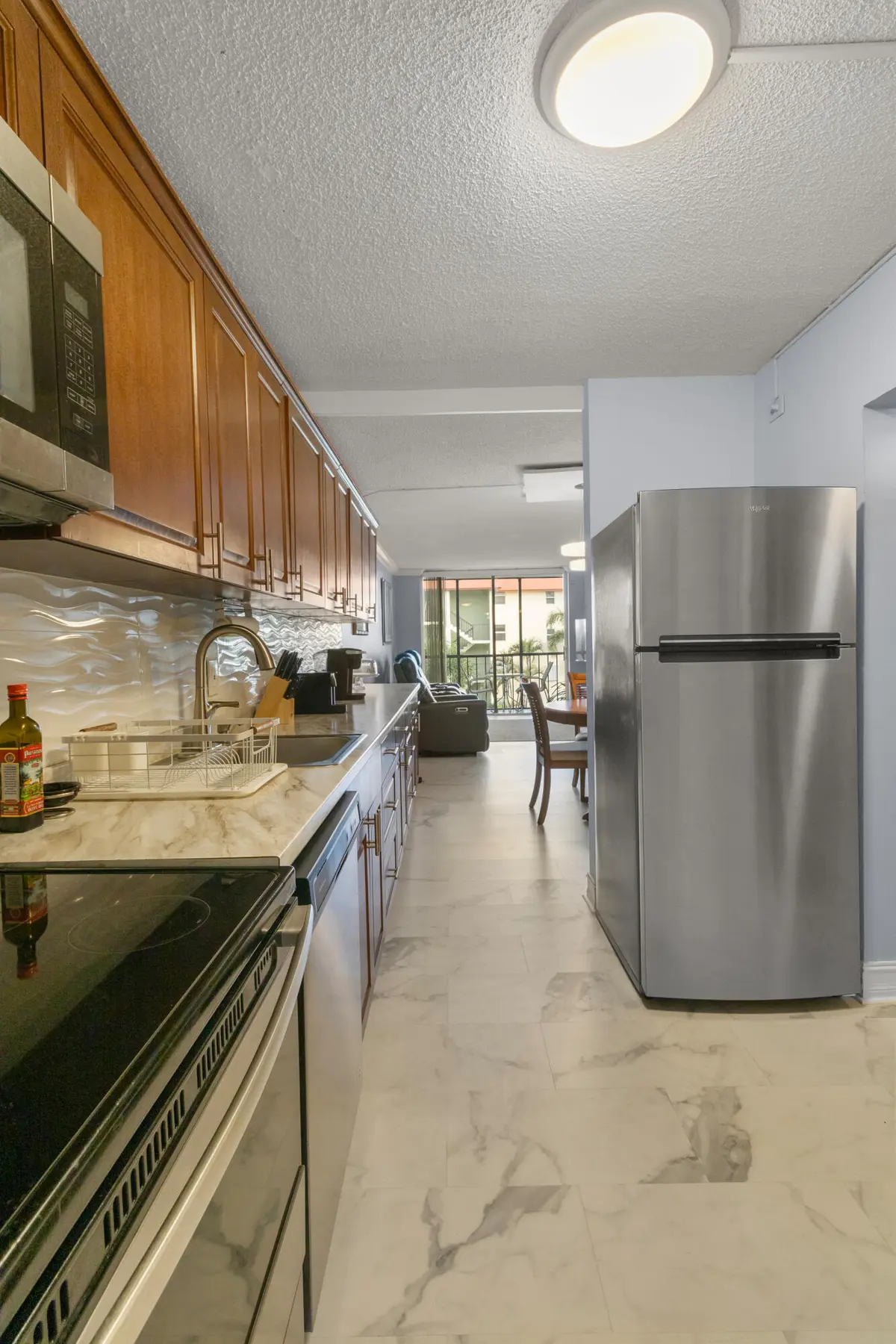 indoor 3 at 5300 NE 24TH Terrace 422C, Fort Lauderdale