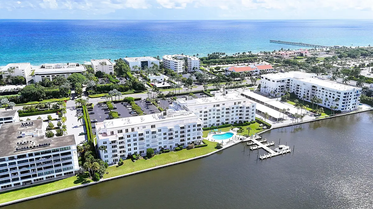Aerial View at 2840 S OCEAN Boulevard 1070, Palm Beach