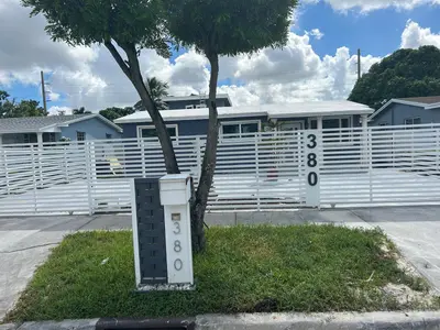 380 W 30TH Street, Hialeah – Single Family Residence for sale