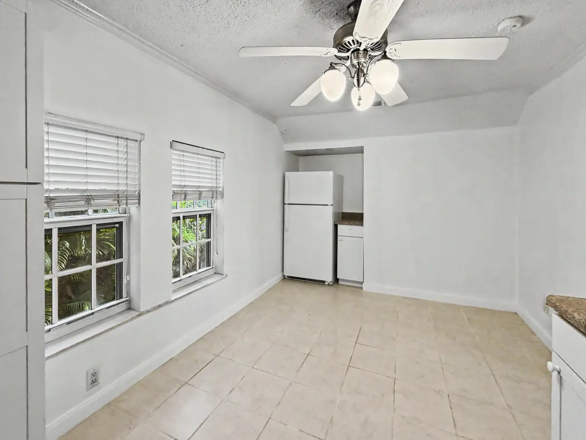 IMG_7929 at 201 S Swinton Avenue B, Delray Beach
