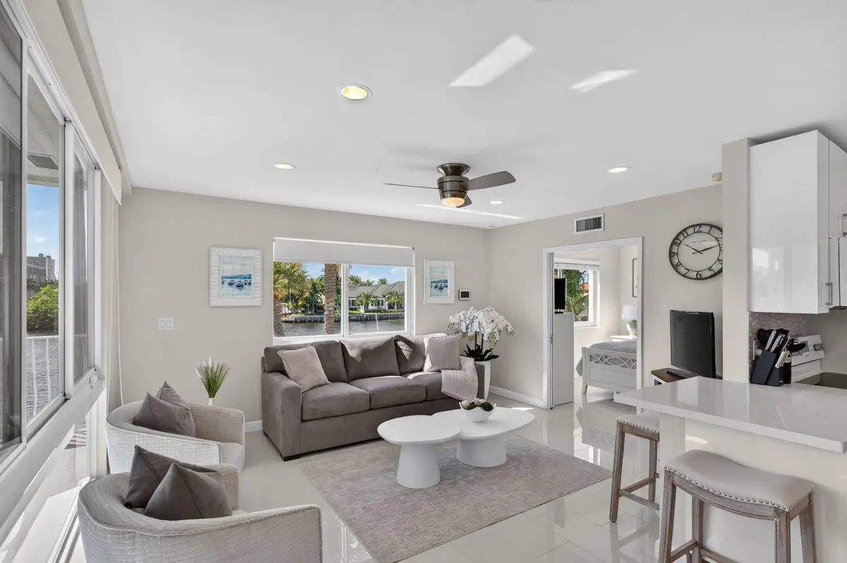 Living Room at 1705 N Riverside Drive 8, Pompano Beach