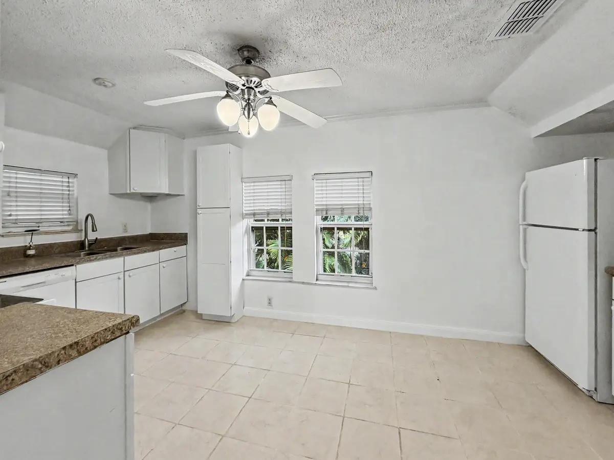IMG_7948 at 201 S Swinton Avenue B, Delray Beach