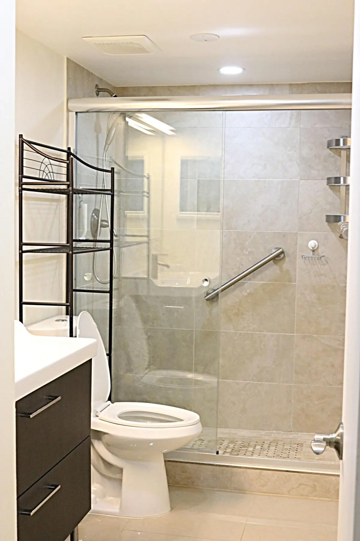 bathroom at 230 NE 26TH Avenue 1070, Boynton Beach