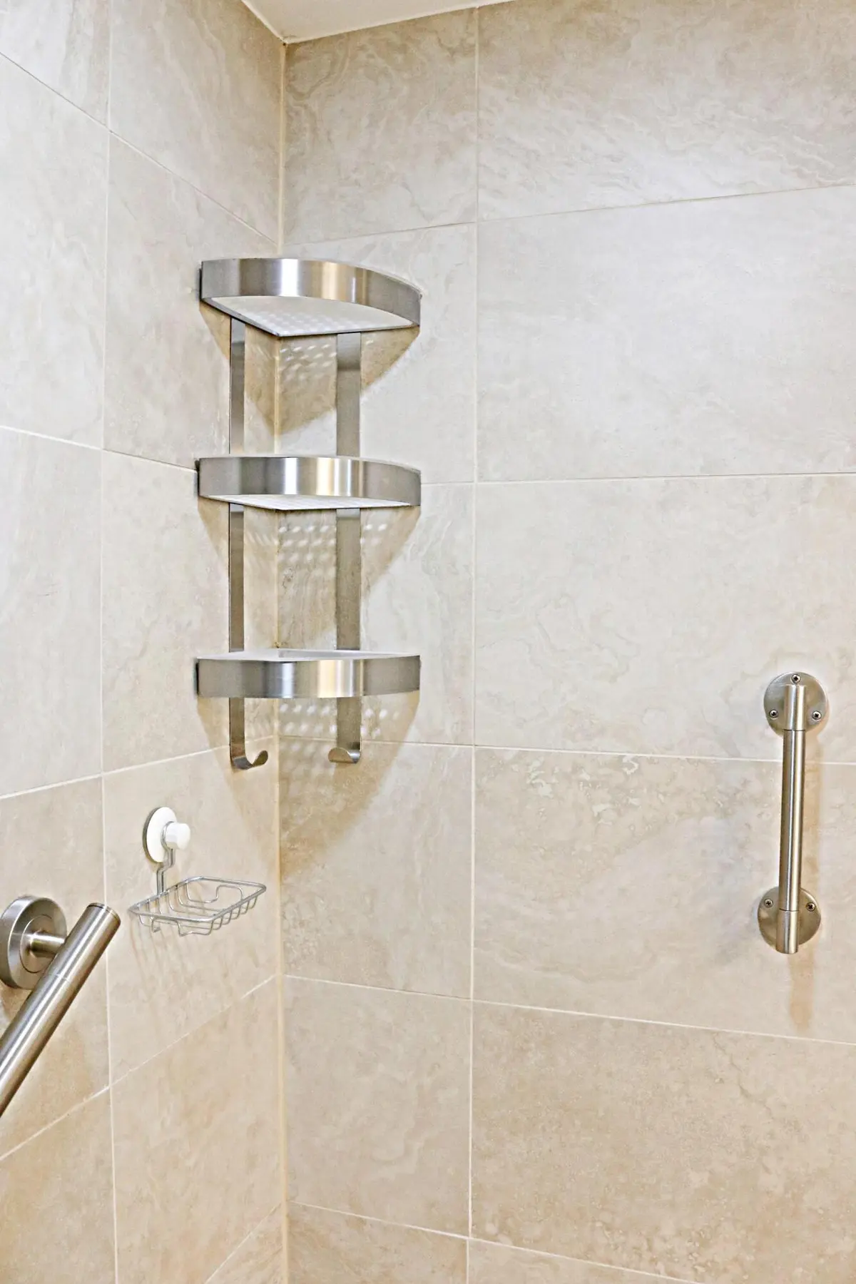 shower at 230 NE 26TH Avenue 1070, Boynton Beach