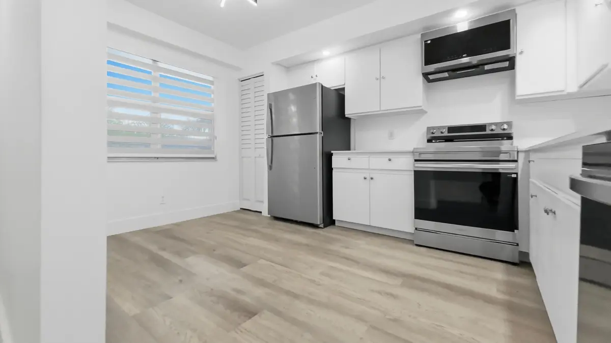 Proofe#891 at 1000 SW 128th Terrace 410V, Pembroke Pines