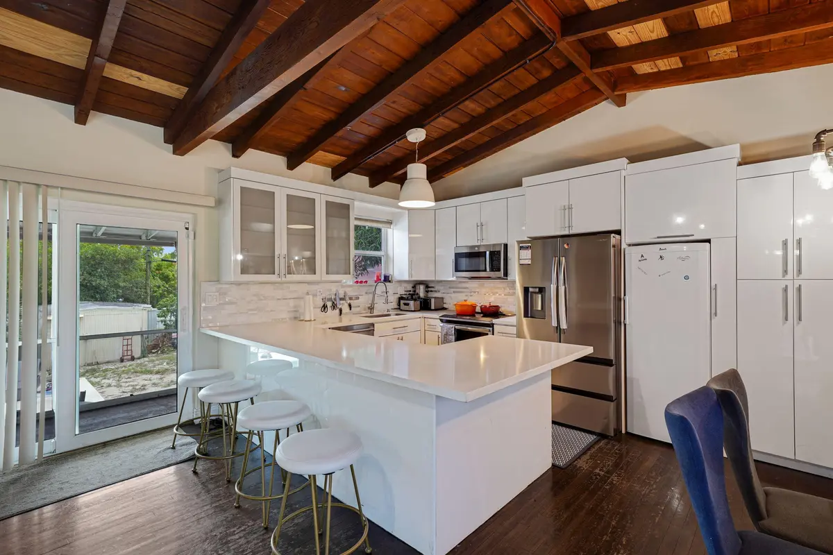 ABC00241 at 220 NW 42ND Street, Oakland Park