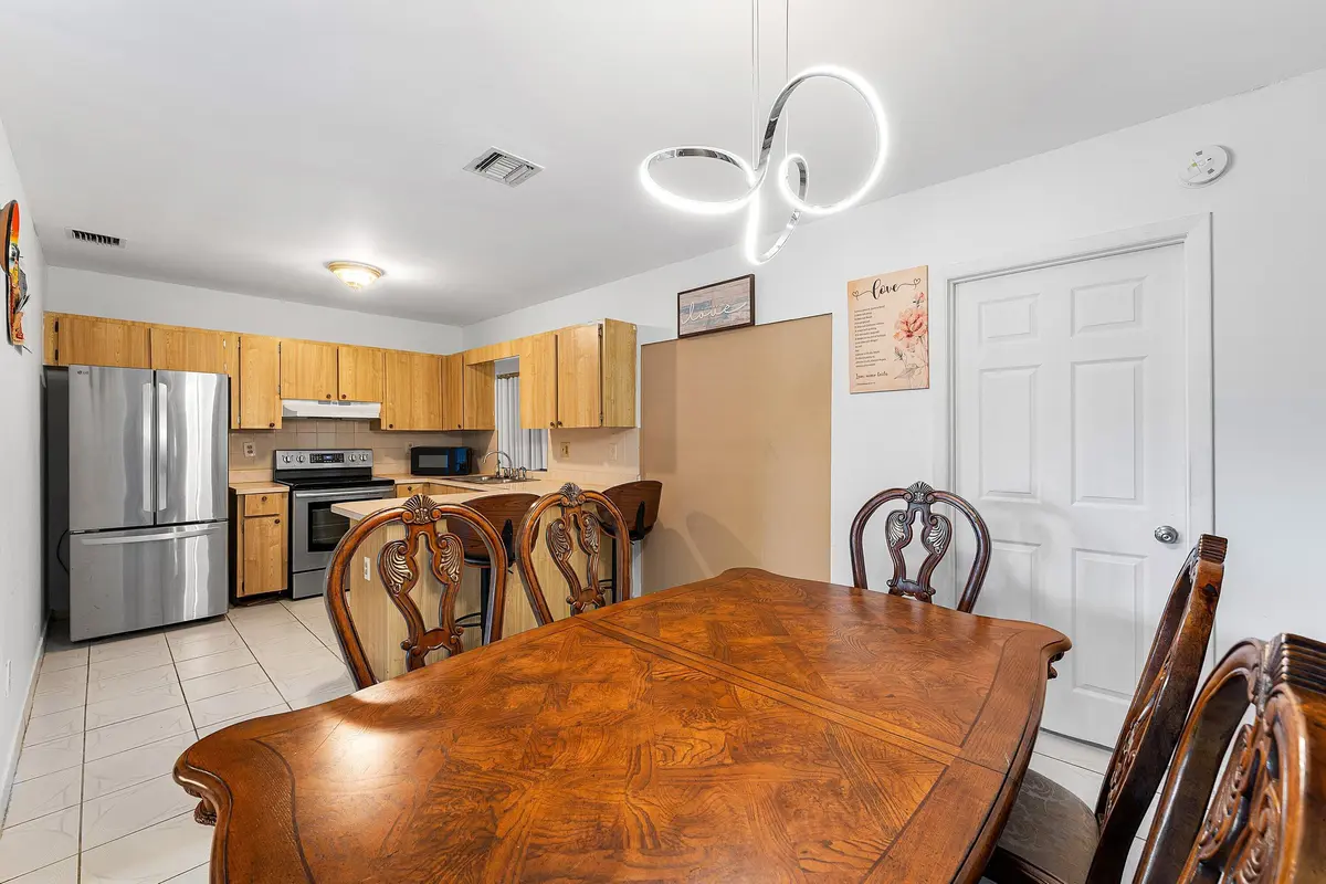 Ding Room at 2861 NE 5th Court, Boynton Beach