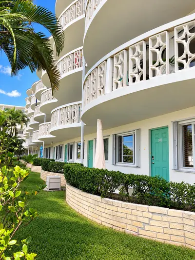 2381 SUNSET Avenue 101, Lake Worth Beach – Condominium for sale