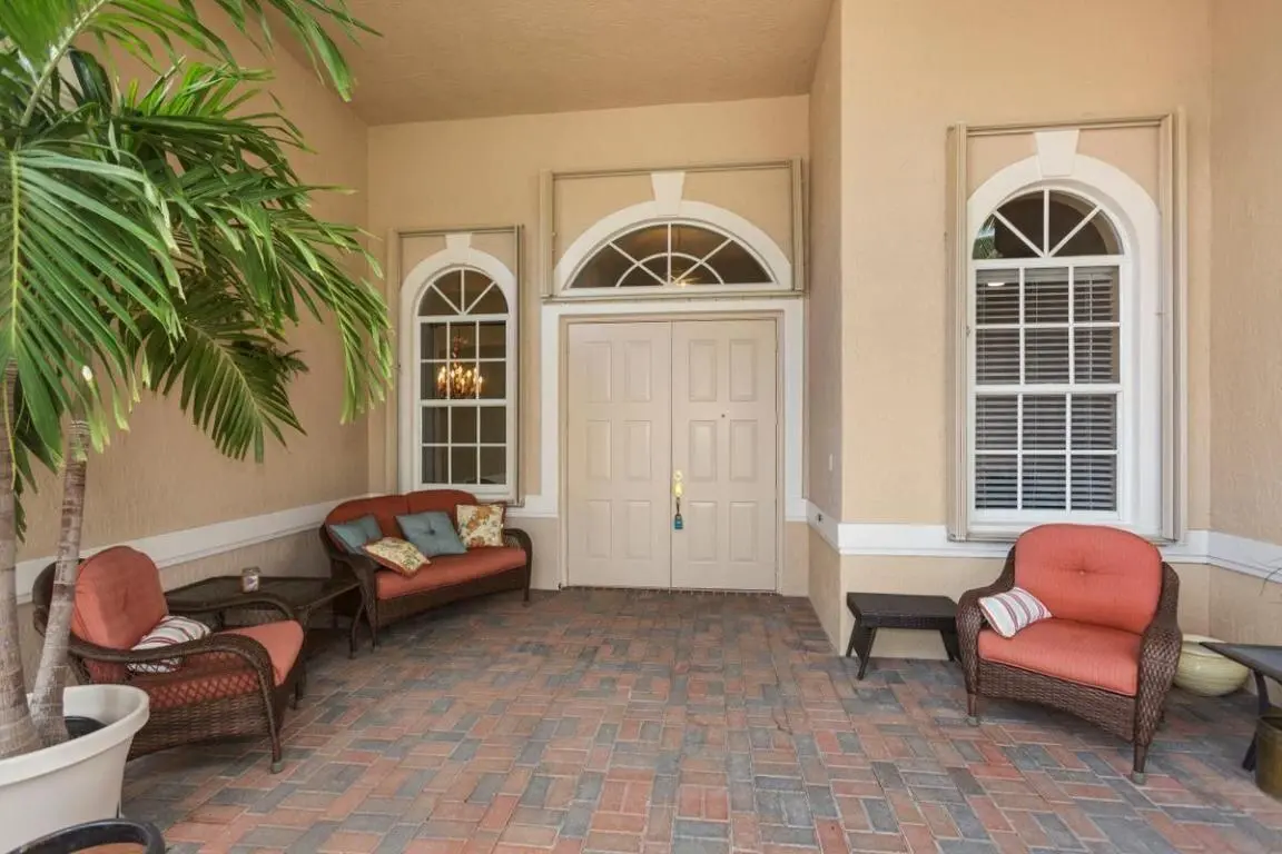 Front Entry at 11840 Osprey Pointe Circle, Wellington
