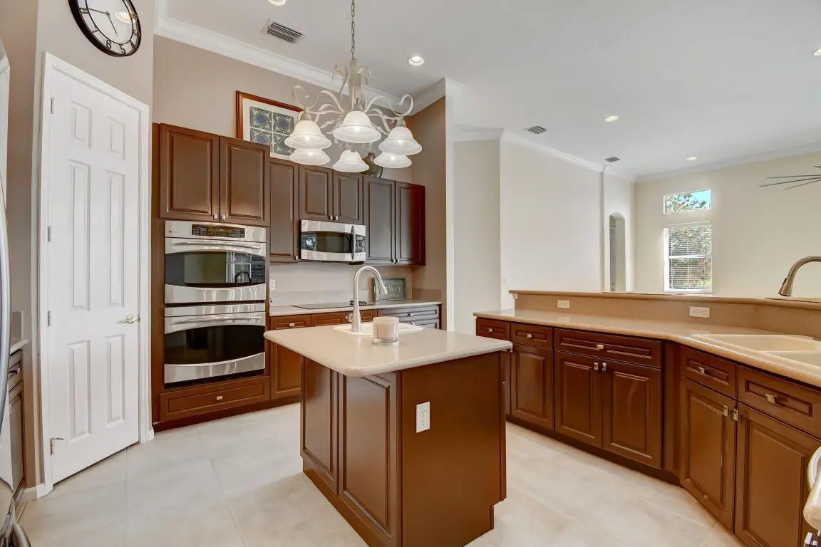 11840 Kitchen 2 at 11840 Osprey Pointe Circle, Wellington