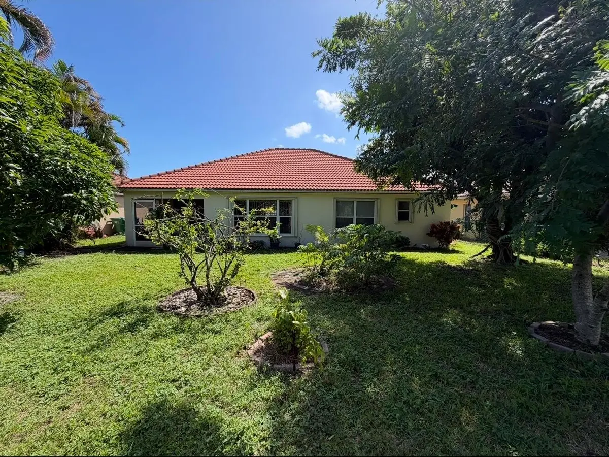 Back of Structure at 3031 CASA RIO Court, Riviera Beach