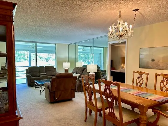 DINING ROOM AND ENTRANCE at 6200 NW 2ND Avenue 212, Boca Raton