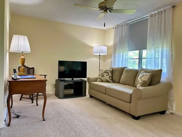 DEN at 6200 NW 2ND Avenue 212, Boca Raton