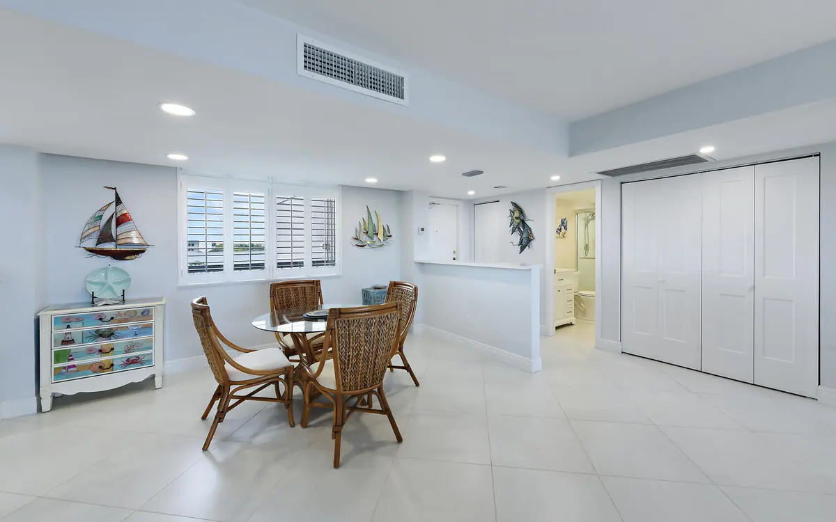 Entry-Dining area at 1605 S Us Highway 1 M3-502, Jupiter