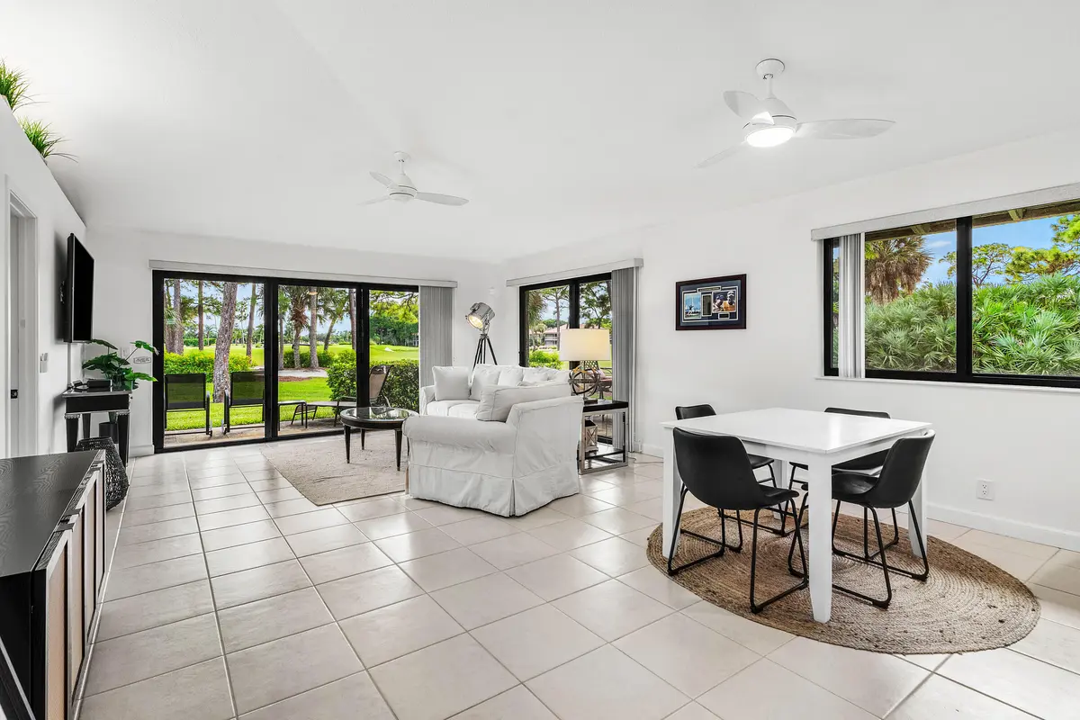 Dining Area at 526 Club Drive, Palm Beach Gardens