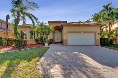 16748 NW 15TH Street, Pembroke Pines – Single Family Residence for sale