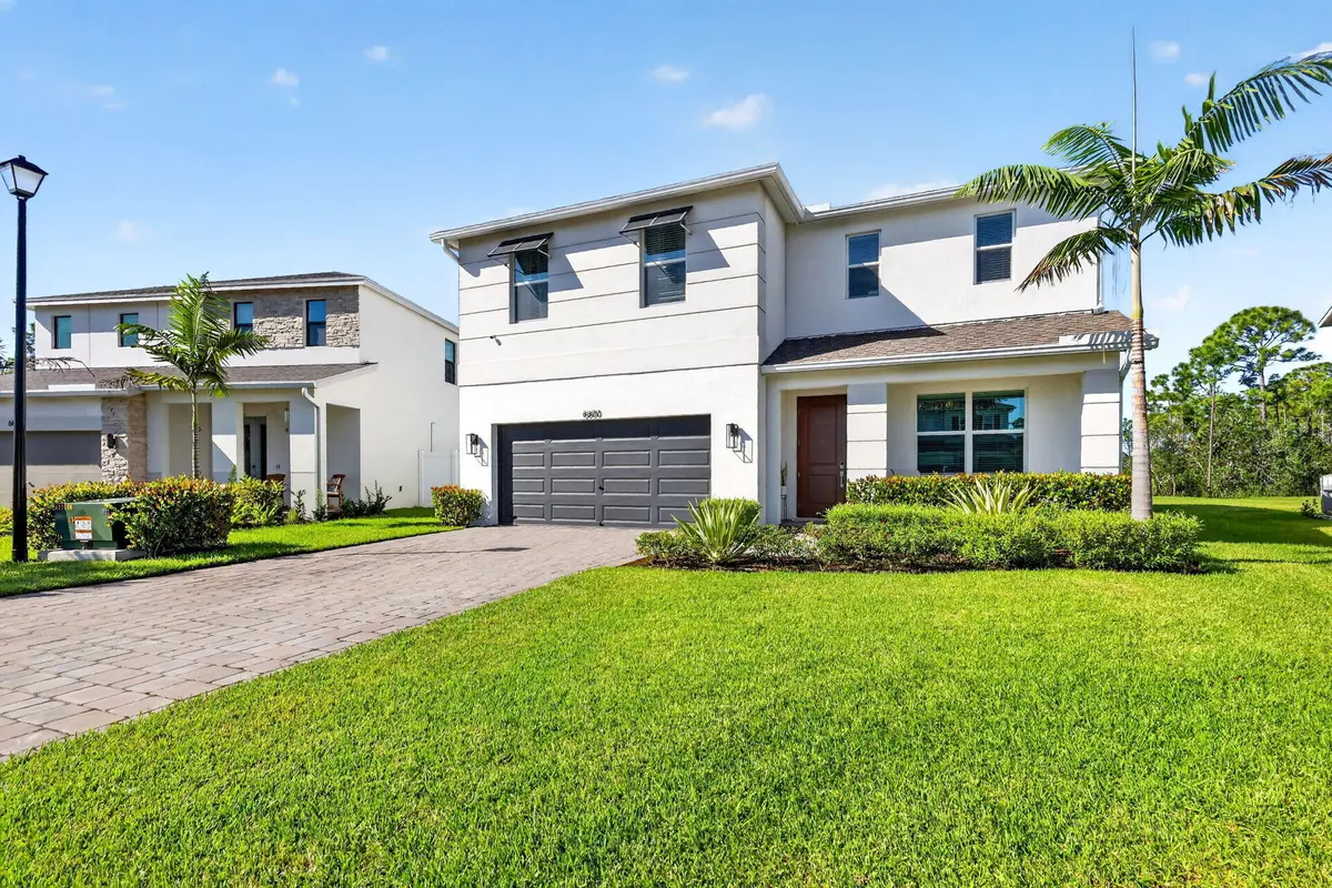 03_Front at 6800 SE PARK TRACE Drive, Stuart