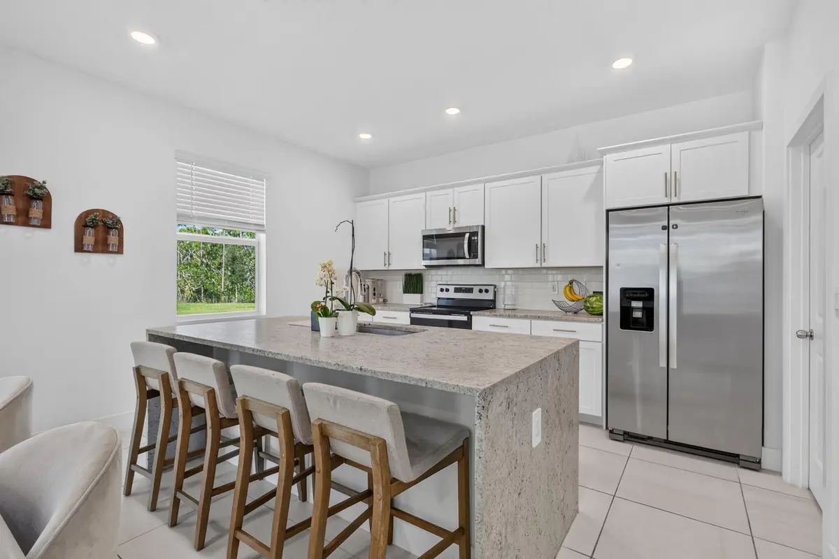 05_Kitchen at 6800 SE PARK TRACE Drive, Stuart