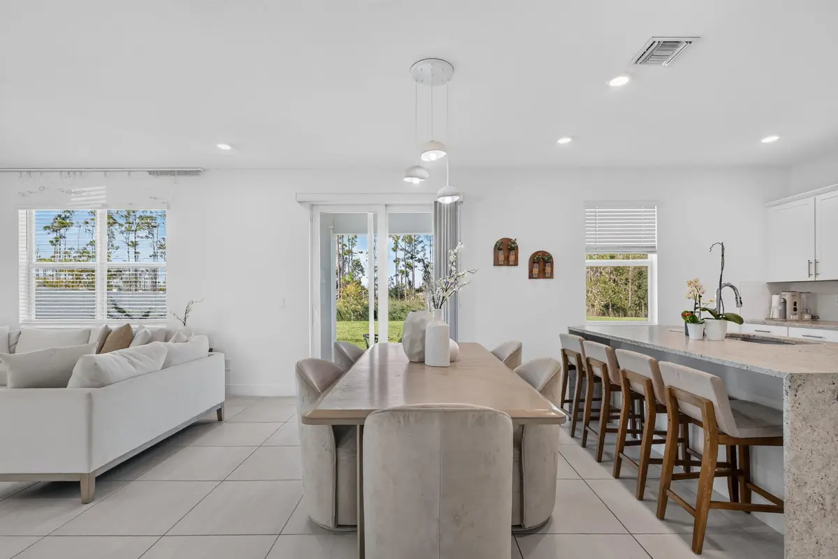 09_Dining at 6800 SE PARK TRACE Drive, Stuart