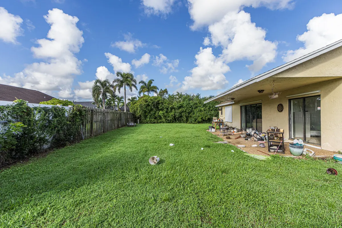 8800-10 at 8800 PLACID Terrace, Lake Worth