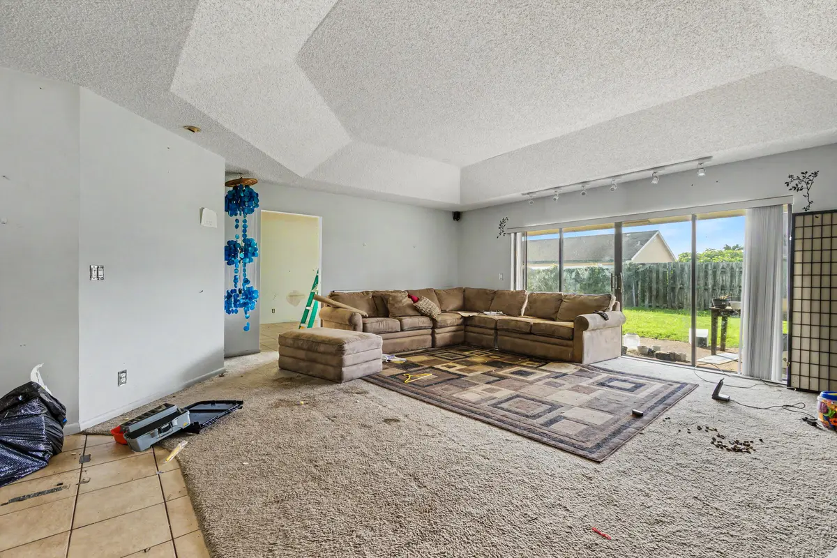 8800-13 at 8800 PLACID Terrace, Lake Worth