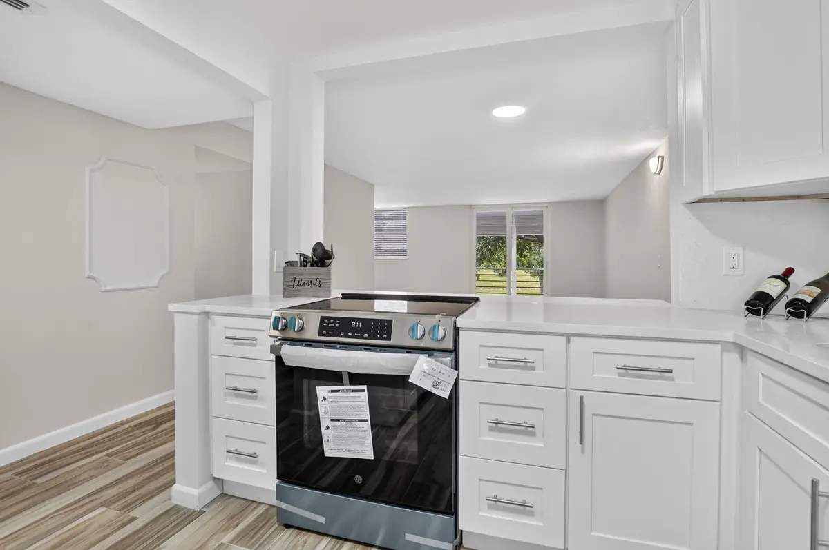 10-web-or-mls-DSC_5619 at 5961 NW 2nd Avenue 210, Boca Raton