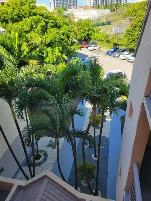 Photo 6 at 8363 Lake Drive 506, Doral