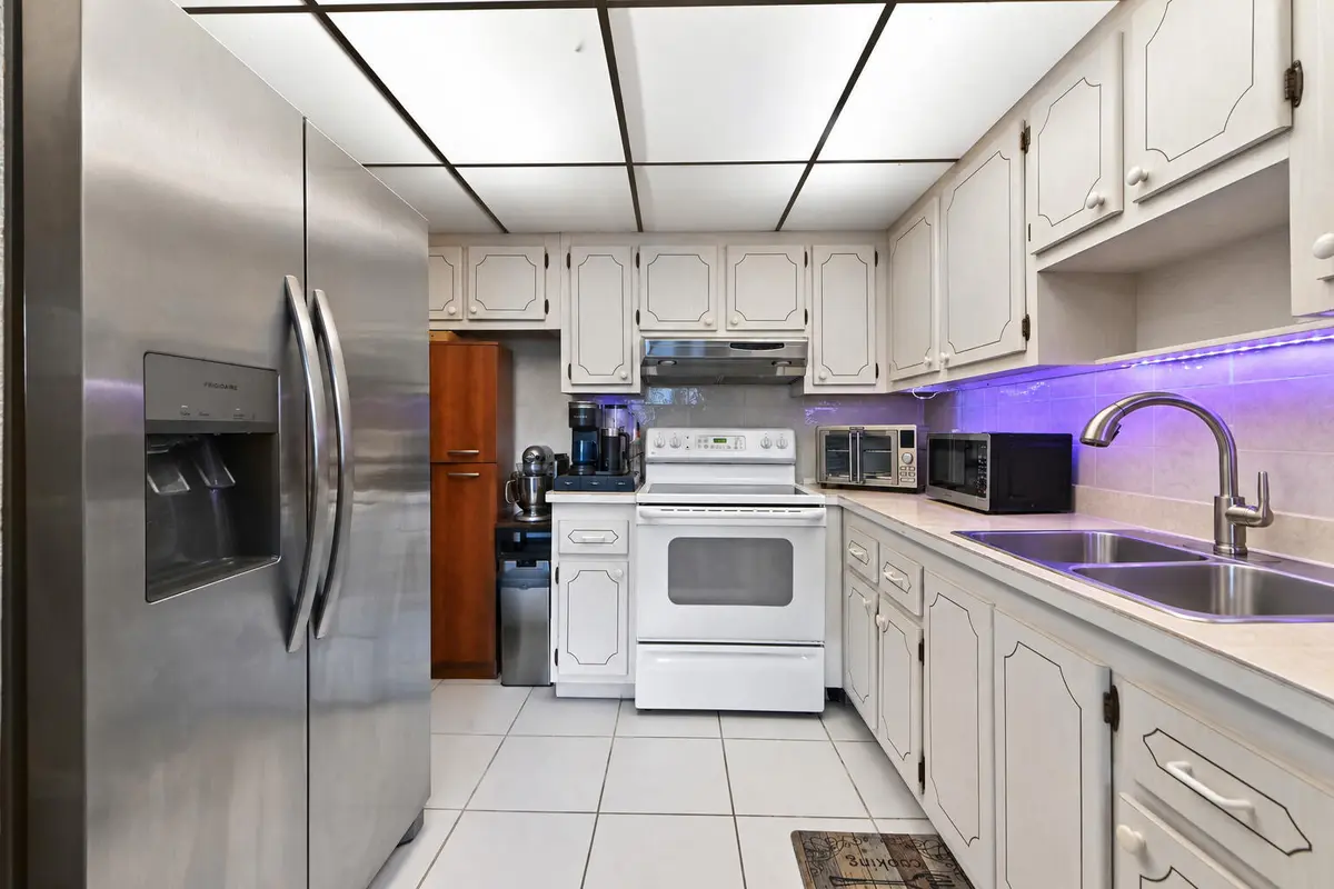 02 - 21 Kitchen 01 at 562 Monaco L, Delray Beach