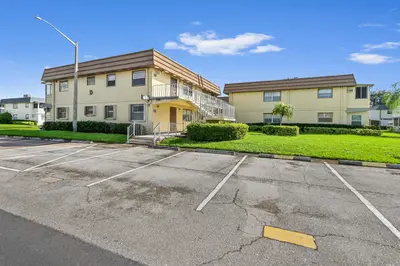 192 Saxony D Terrace, Delray Beach – Condominium for rent