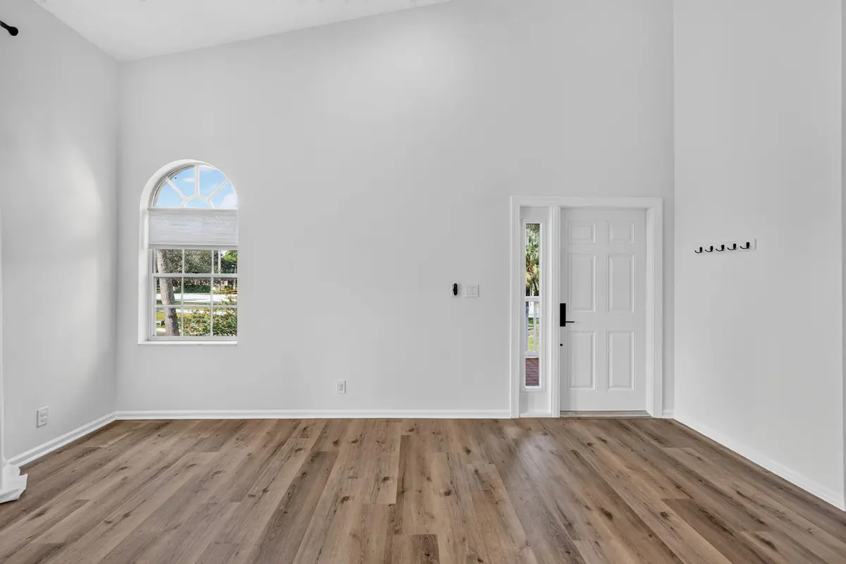 38-web-or-mls-_MLP9598 at 704 Ryder Cup Circle, Palm Beach Gardens