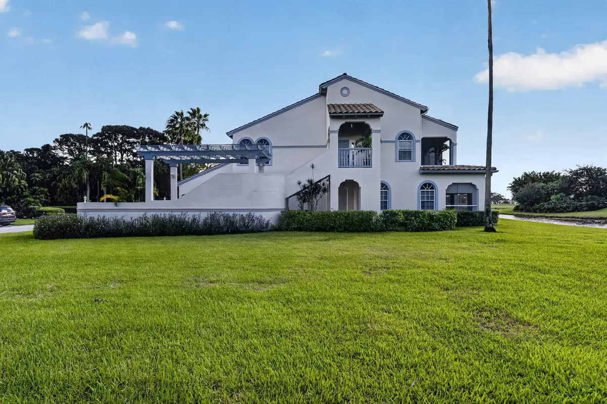 3-web-or-mls-_MLP9404 at 704 Ryder Cup Circle, Palm Beach Gardens