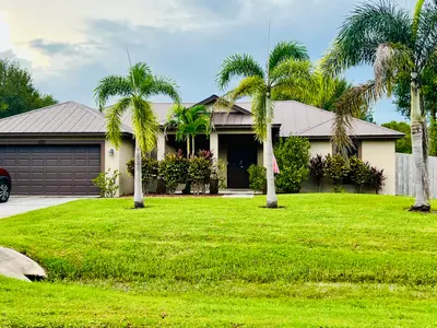 5713 Seagrape Drive, Fort Pierce – Single Family Residence for rent