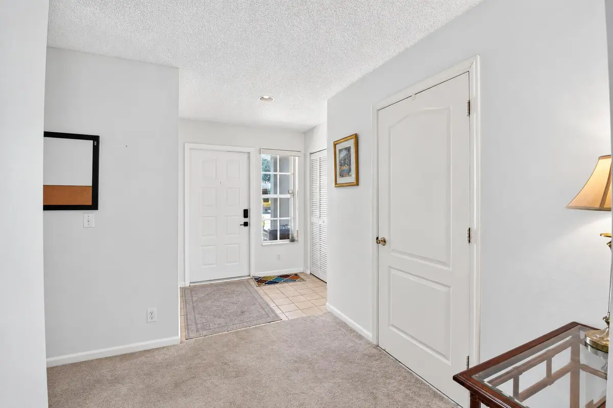 FRONT HALLWAY at 9316 BOCA GARDENS Parkway D, Boca Raton