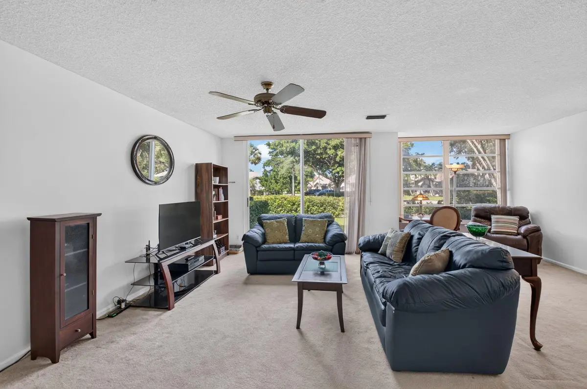 LIVING ROOM at 9316 BOCA GARDENS Parkway D, Boca Raton