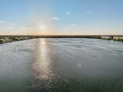 110 Lake Emerald Drive Unit 303, Oakland Park – Condominium for sale