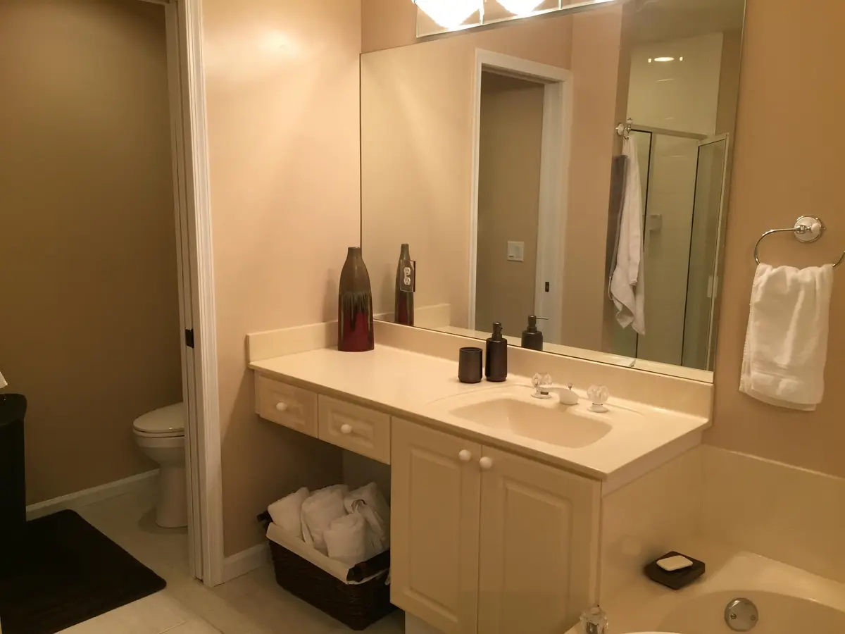 bath_master2 at 14044 Aster Avenue, Wellington